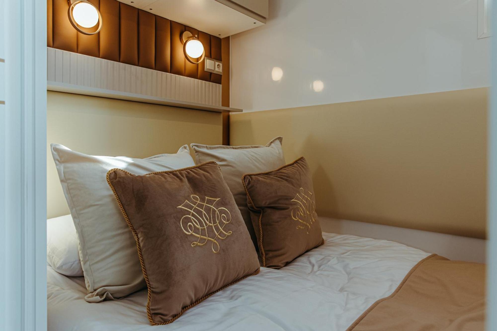 Grand Ht Houseboats - Domki Na Wodzie - Sauna, Jacuzzi, Kominek Mielno  Quarto foto